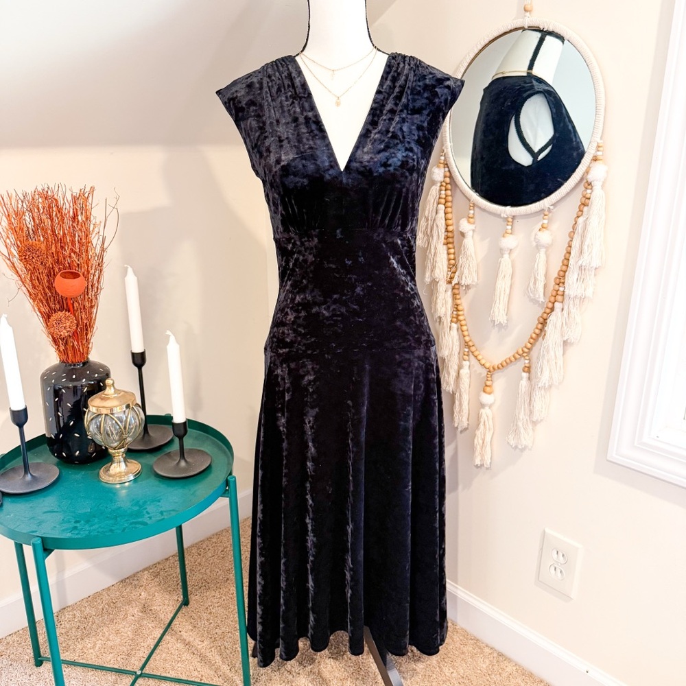 Vintage Mariage Elegant Black Velvet Stretch Drop Waist Midi Dress
